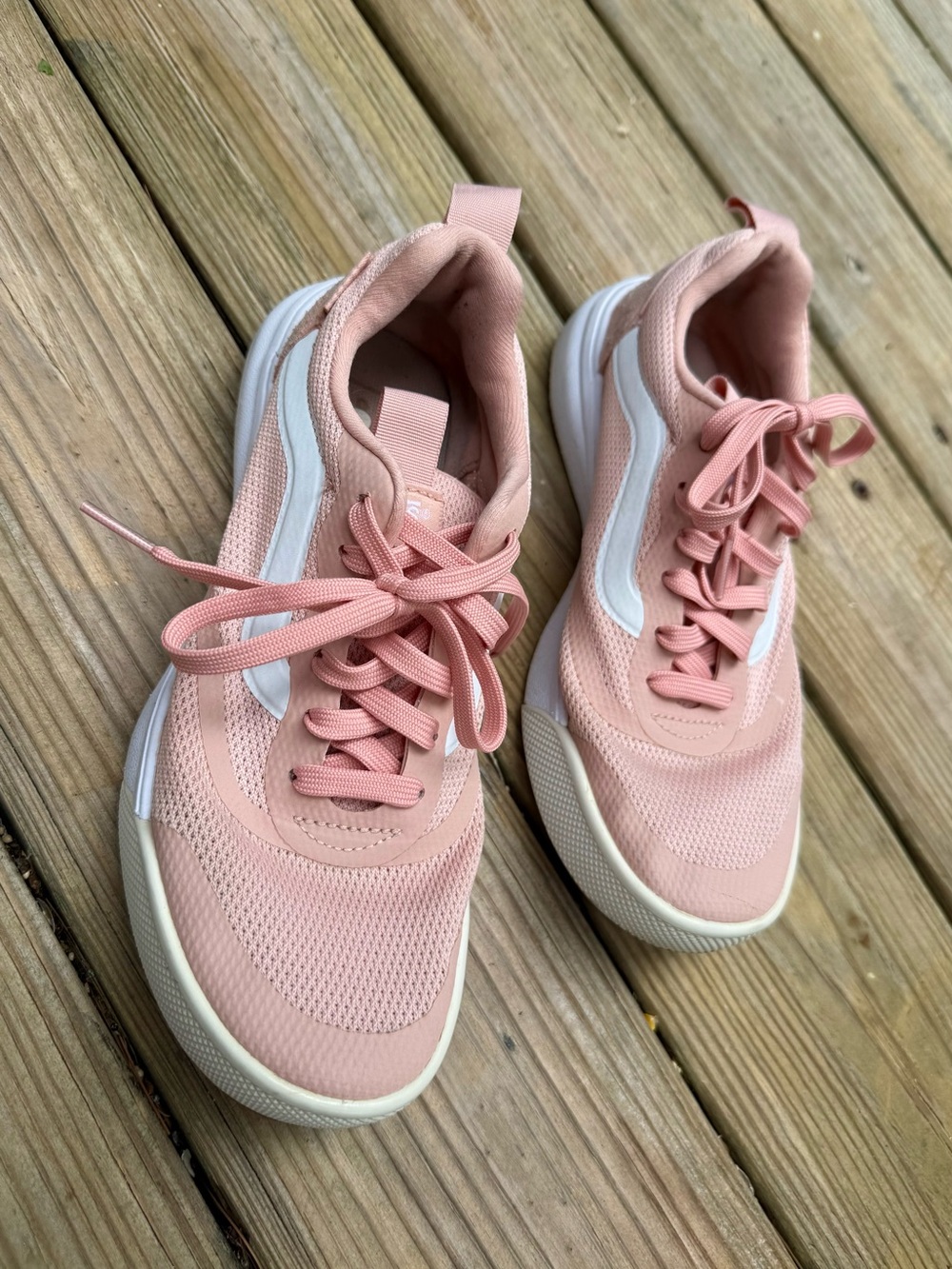 Vans UltraRange Rapidweld Sneakers Women’s 7.5 Rose Cloud Pink